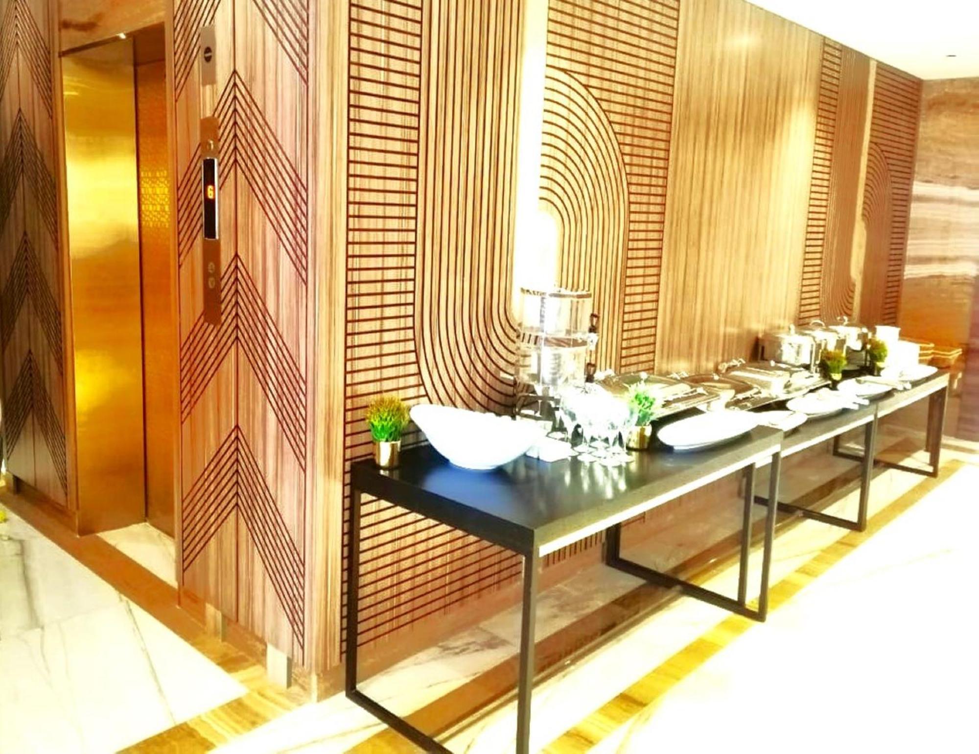 Quiet Jeddah Al Hamra Hotel ภายนอก รูปภาพ
