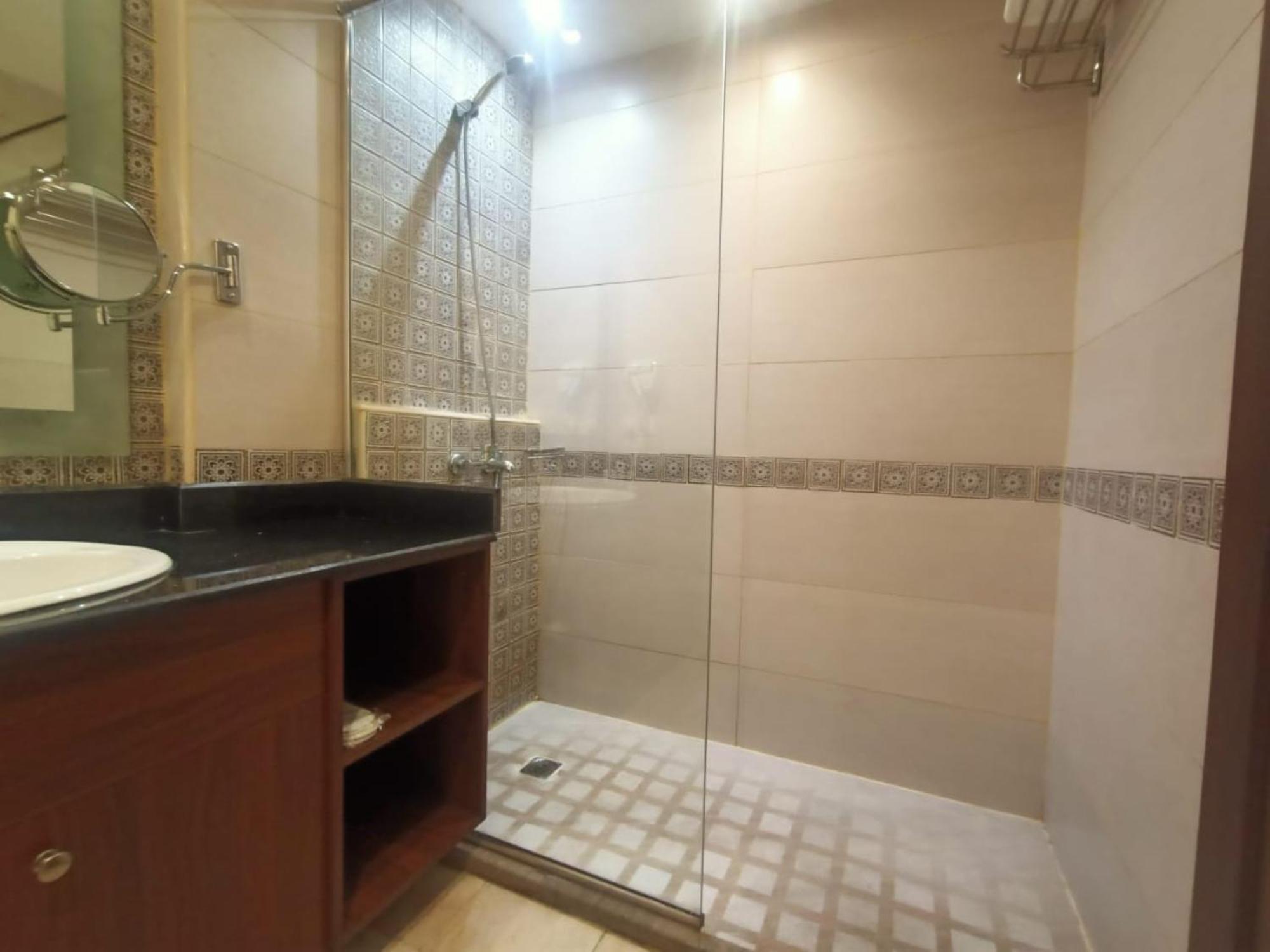Quiet Jeddah Al Hamra Hotel ภายนอก รูปภาพ
